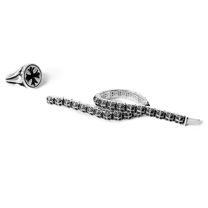 CH PLUS PYRAMID LINK BRACELET