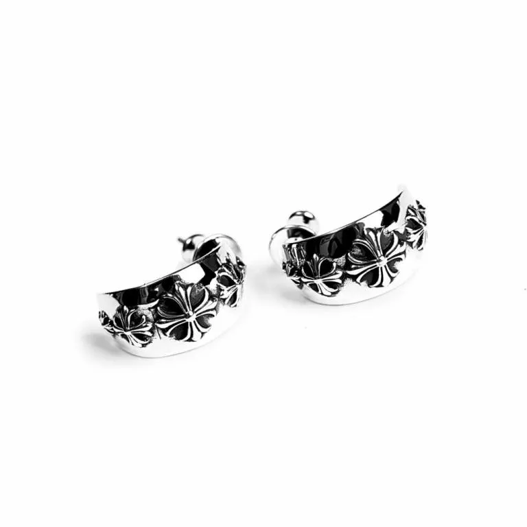 b128493336c7f45aff8deacbbd9bce0a.6734 chrome hearts cross hoop earring