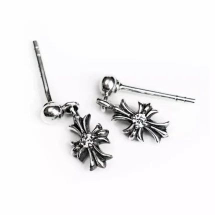 CH TINY E CH PLUS DROP EARRINGS WITH DIAMONDS