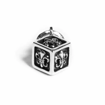 CH FLEUR CUBE PENDANT