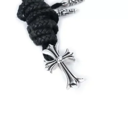 CH SMALL CROSS PENDANT